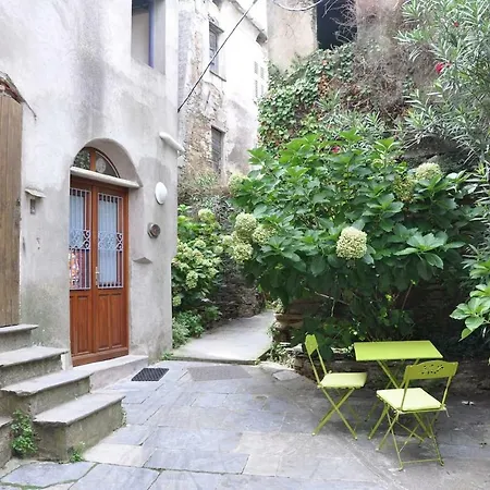 Studio De Caractere 32 M² Luri