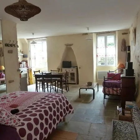Studio De Caractere 32 M² *